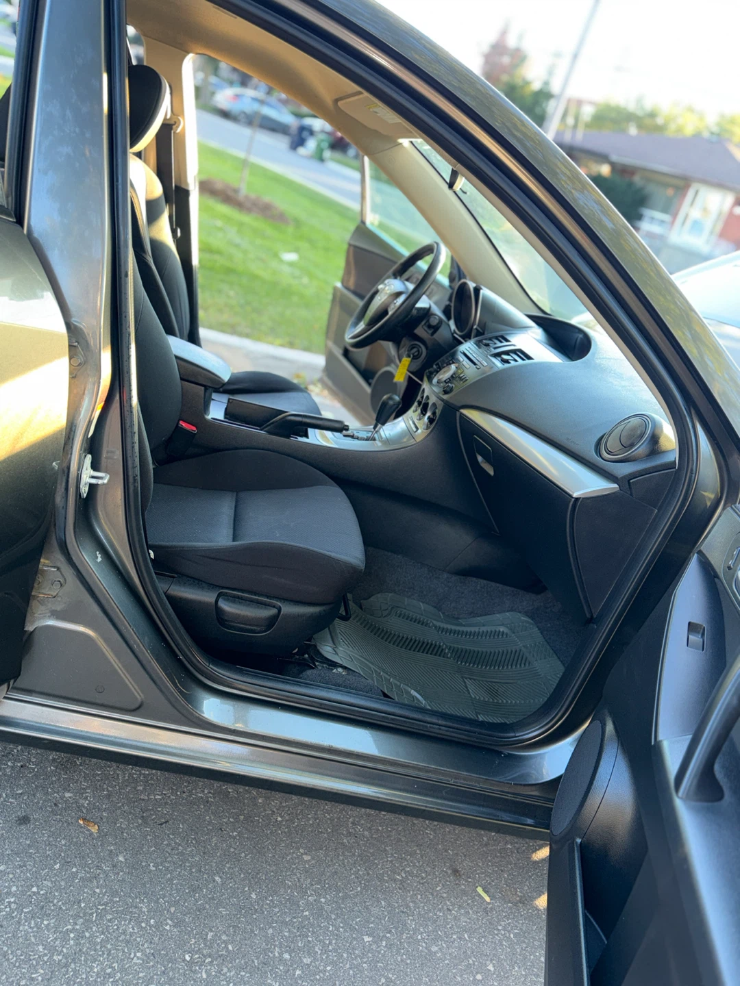 2010 Mazda Mazda3 - photo 5