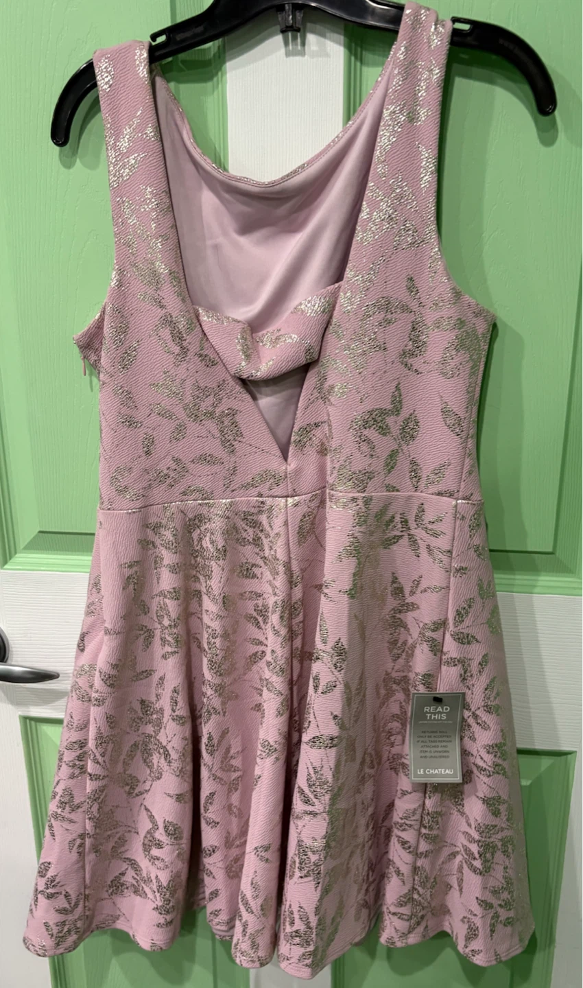 Le Chateau Pink and Gold Floral Dress - photo 2
