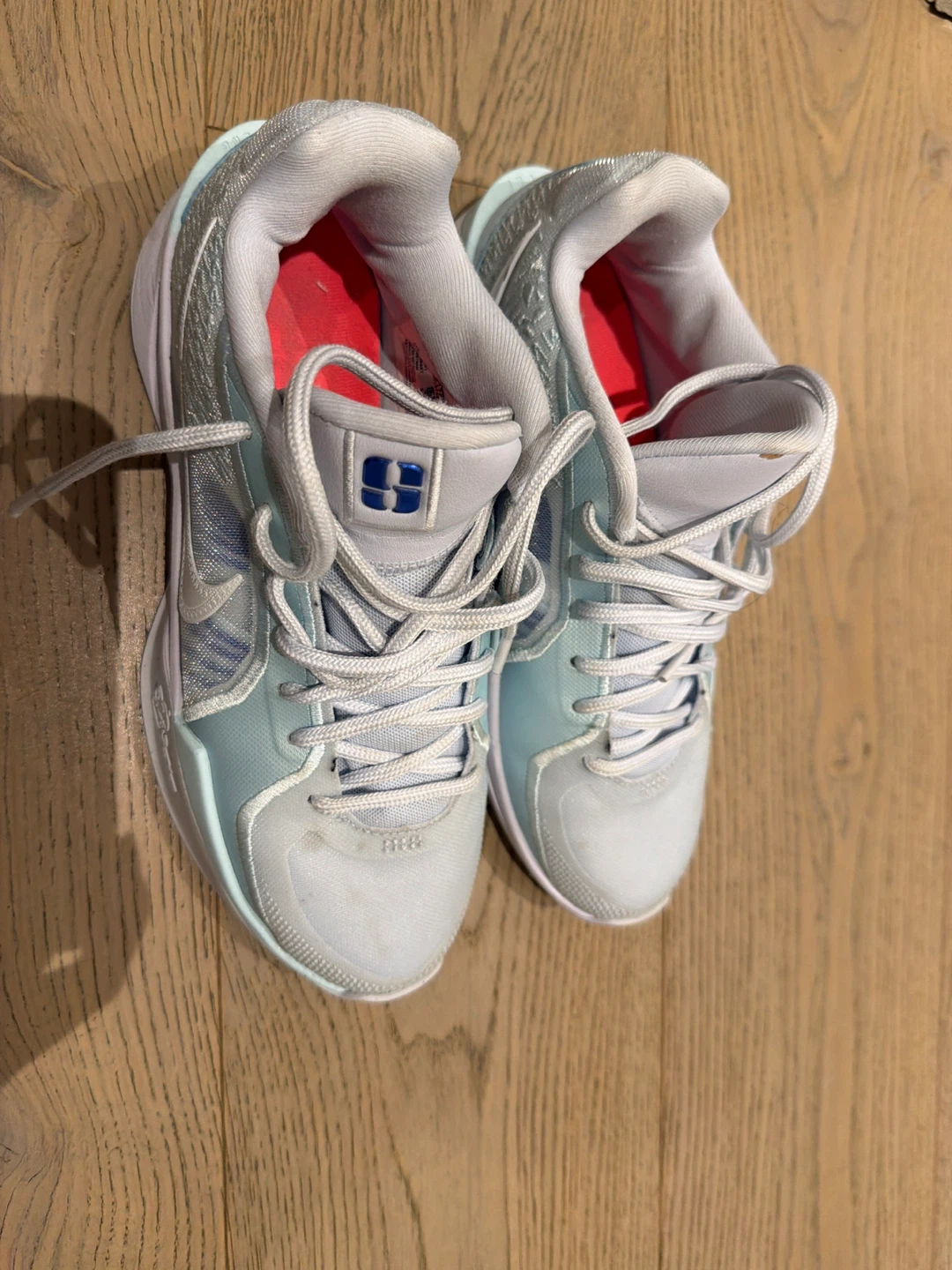Nike Sabrina 2 Sneakers