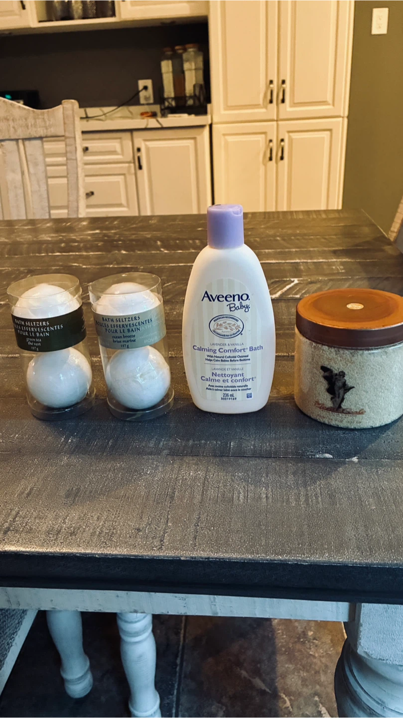 4 brand new bath items
