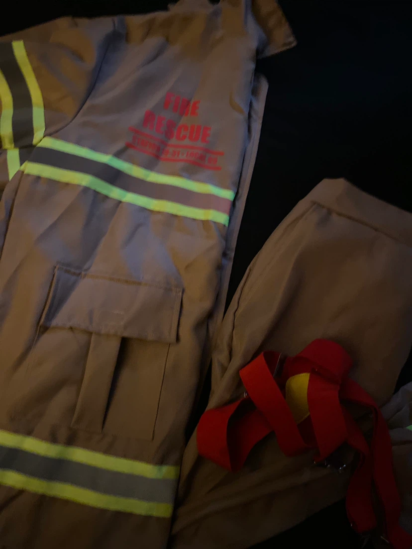 Firefighter costume - photo 2
