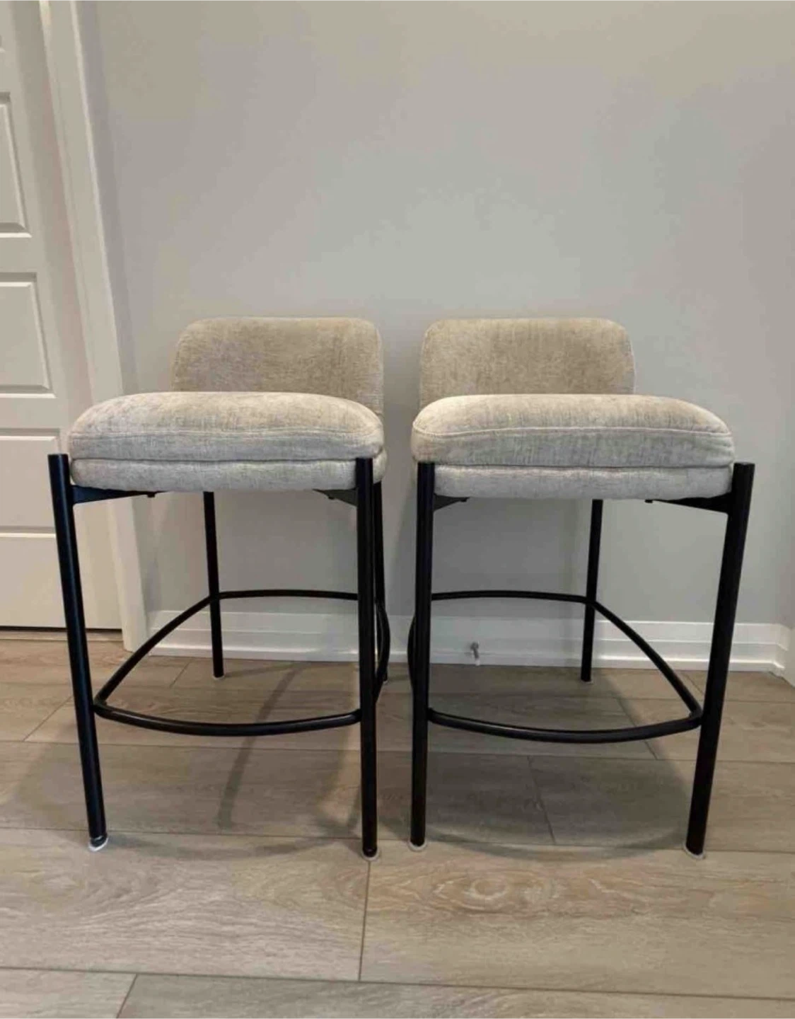 Set of Two Upholstered Bar Stools - photo 2
