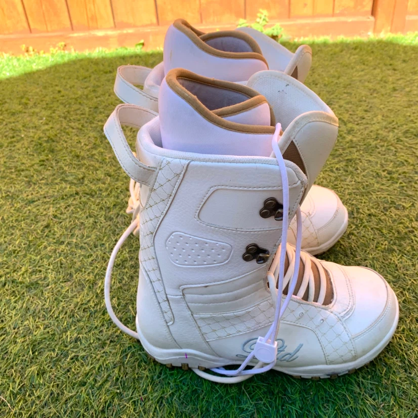 Women’s Snowboard Boots Size 9 Winter Snowboarding Boots White - photo 2