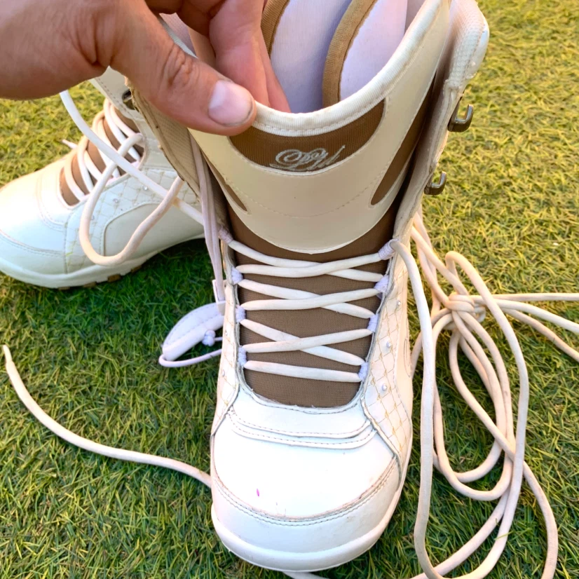 Women’s Snowboard Boots Size 9 Winter Snowboarding Boots White - photo 5
