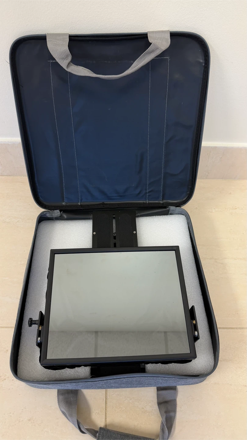 Portable 12-inch teleprompter - photo 2