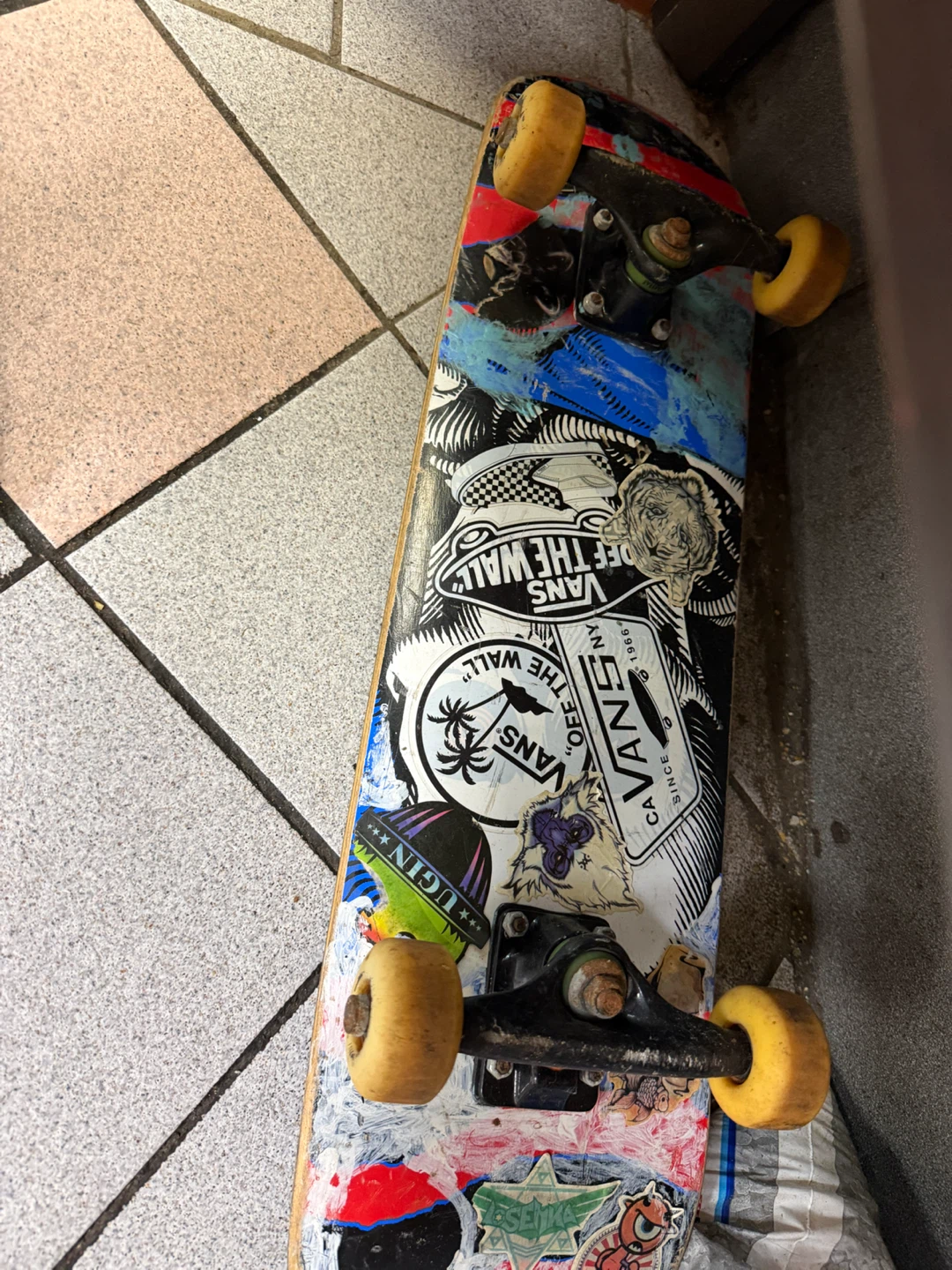 Vans branded skateboard - photo 2