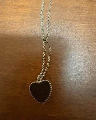 Heart shaped necklace (Never worn) (Free) - photo 2