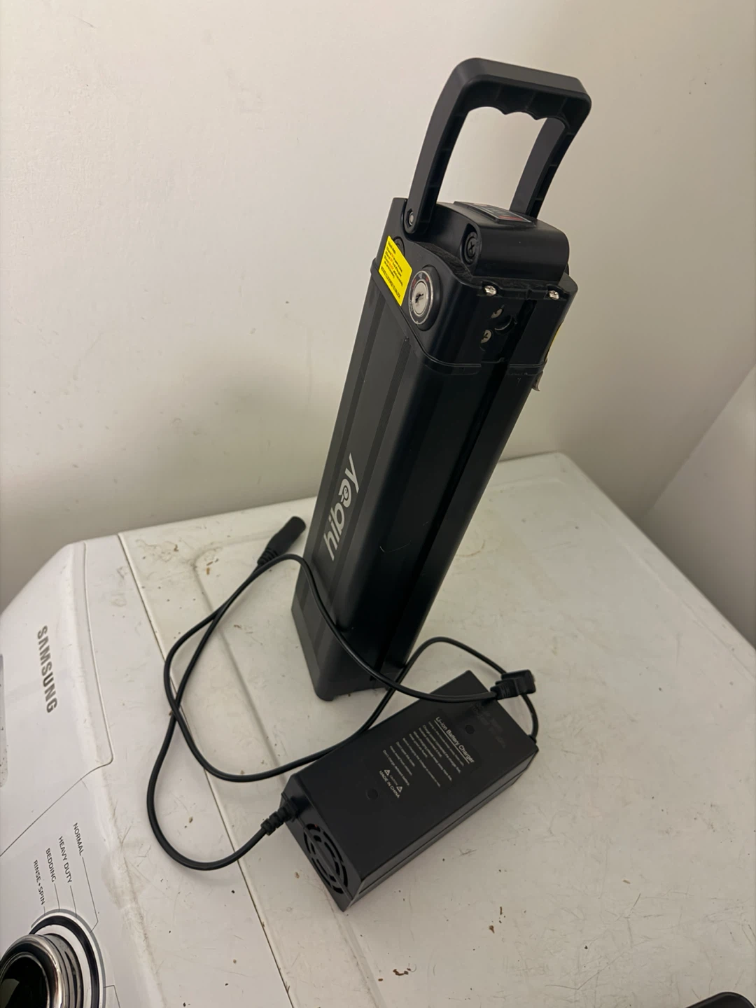 Hiboy E-bike Battery and Charger - photo 4
