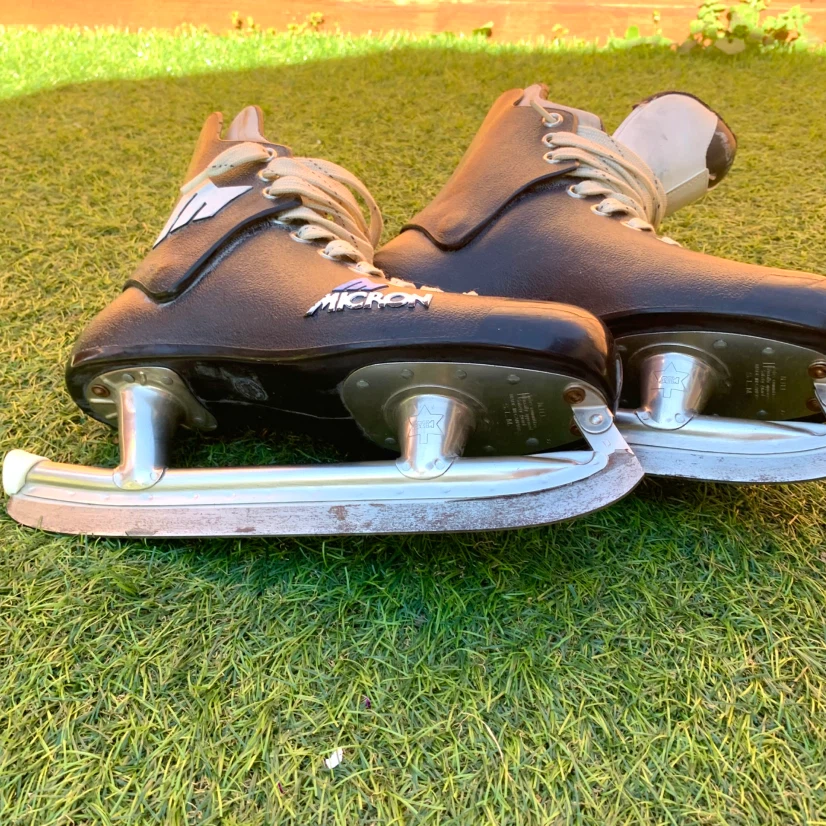 Ice Skates Size 8.5 Black Hockey Skates Adult Skating - photo 4