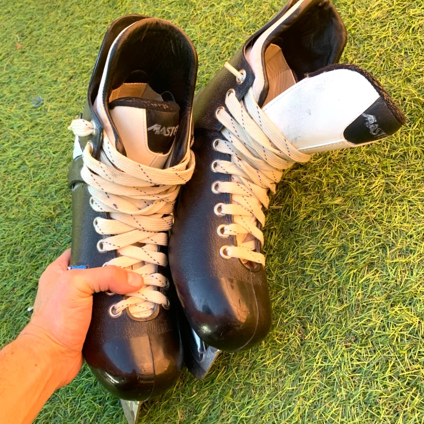 Ice Skates Size 8.5 Black Hockey Skates Adult Skating - photo 5