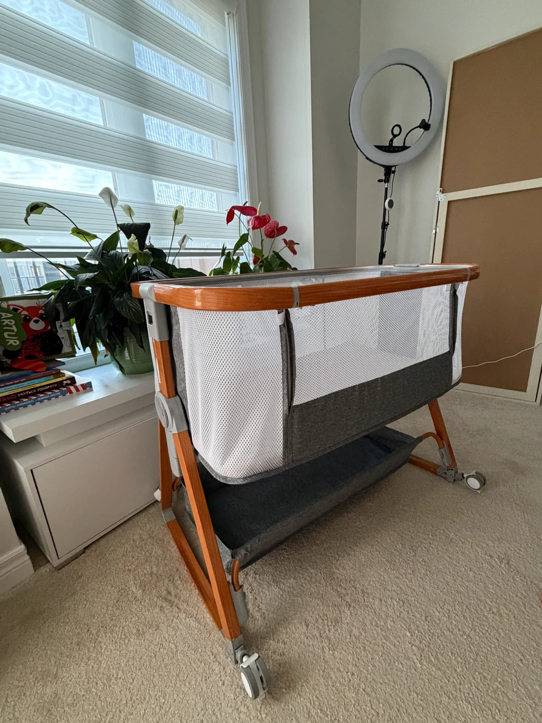 Baby Bedside Bassinet - photo 2