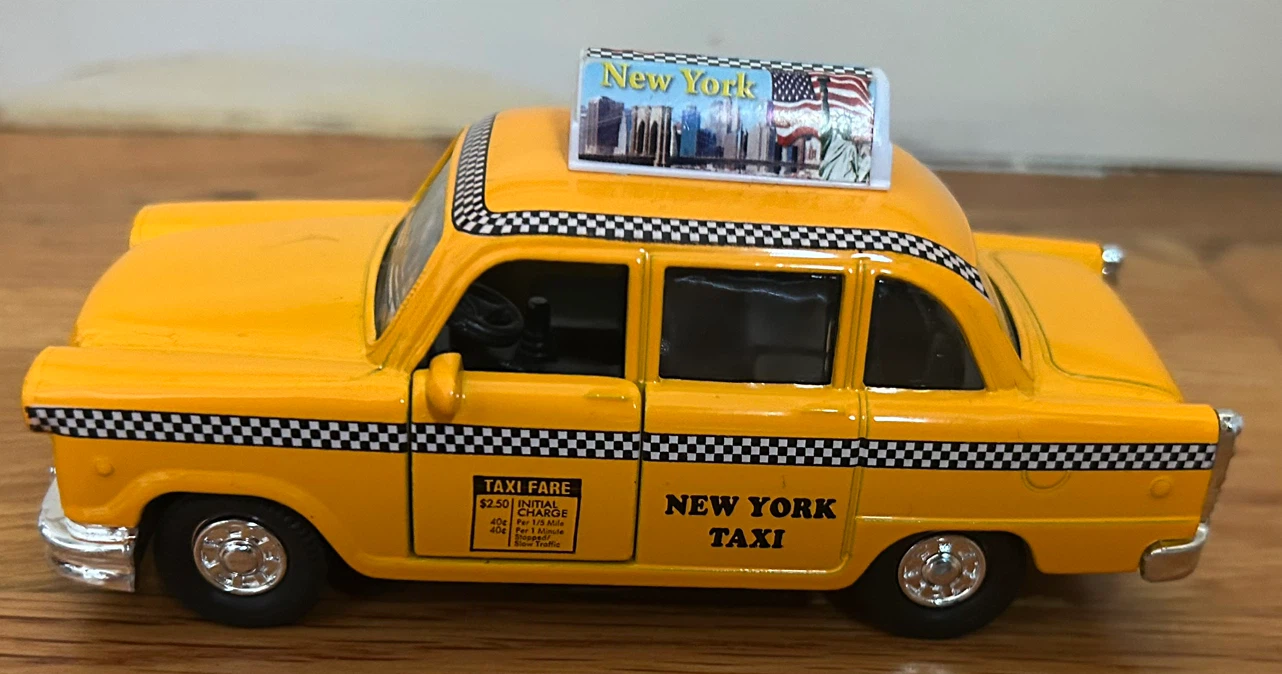 Diecast New York Taxi Model - photo 2