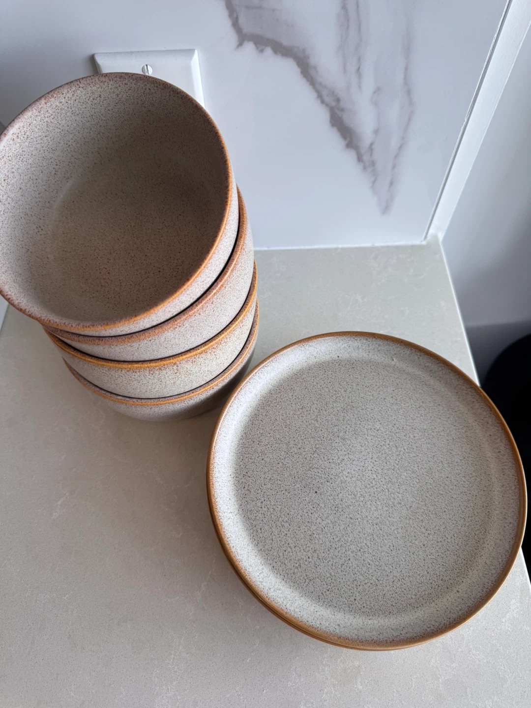 4 bowls 4 salad plates - photo 2