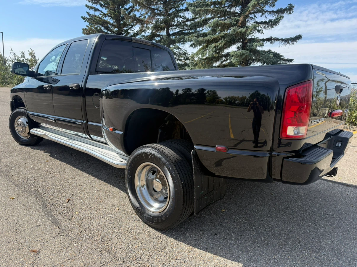 2005 Dodge Ram 3500 Laramie Sport - photo 4