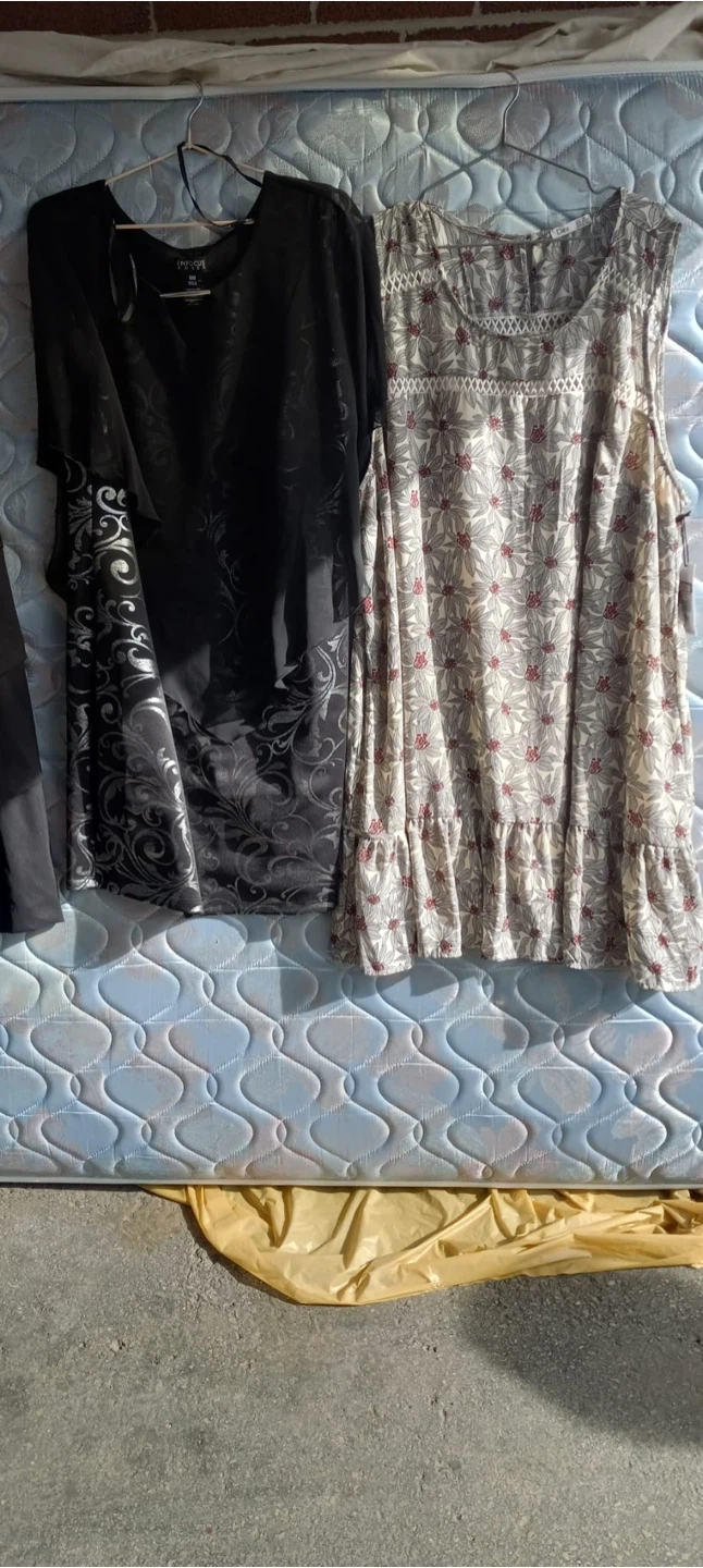 Selection of formal dresses - photo 2