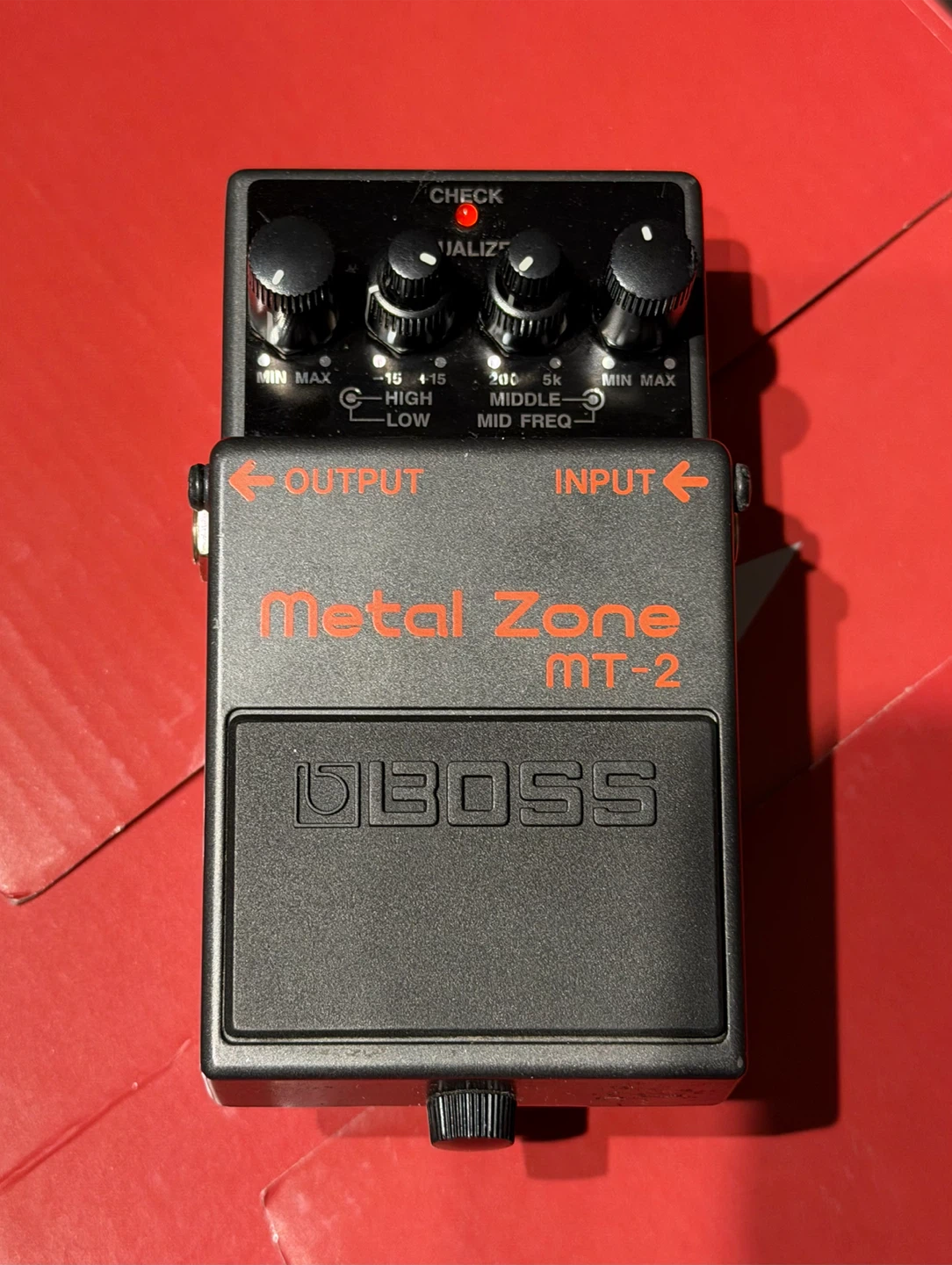 Boss Metal Zone MT-2 guitar Pedal