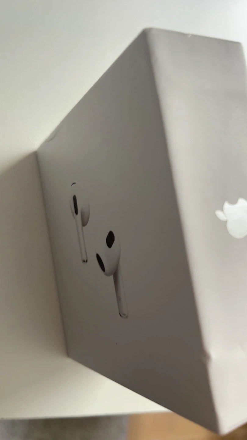 Apple AirPods 3rd Generation - photo 3