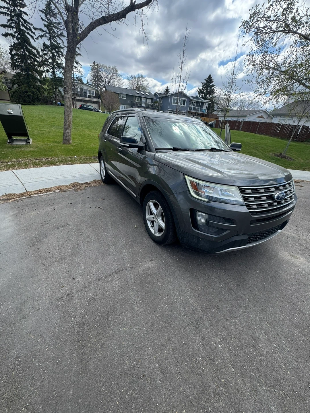 2016 Ford Explorer - photo 2