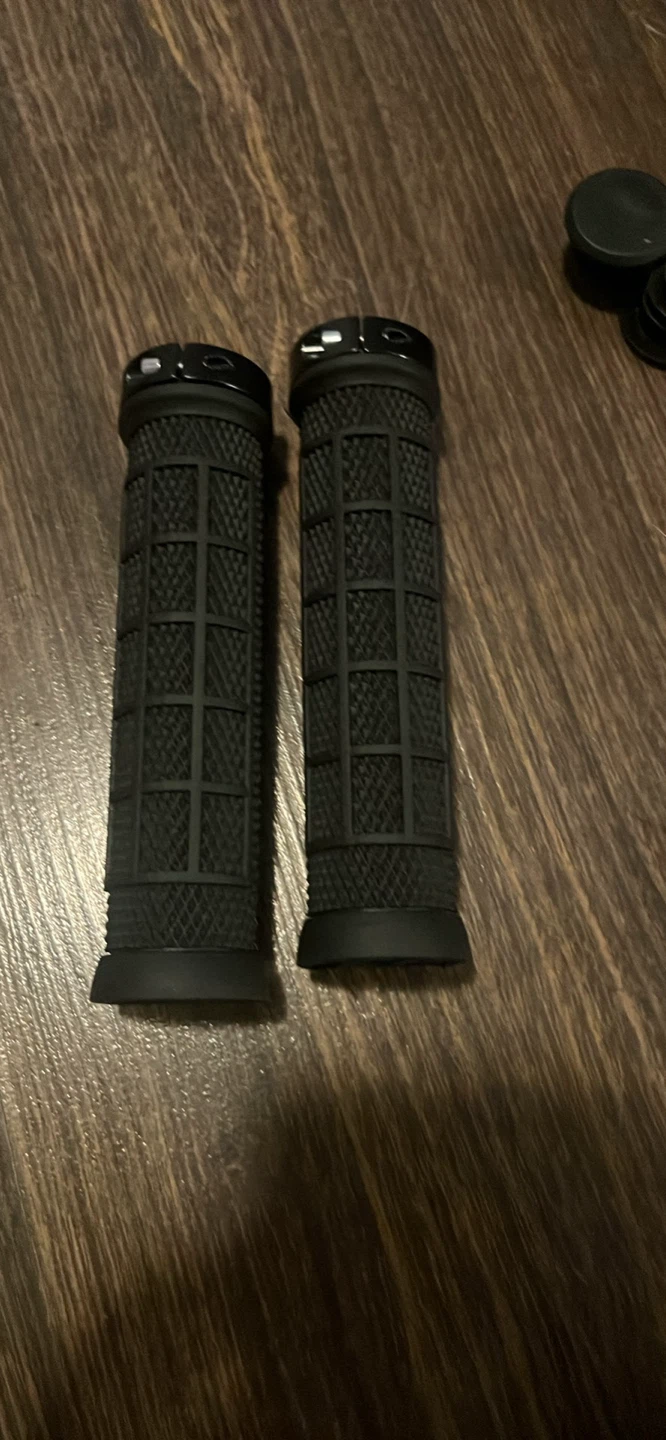 Black Bicycle Handlebar Grips For ebike or Pedal bike - photo 2