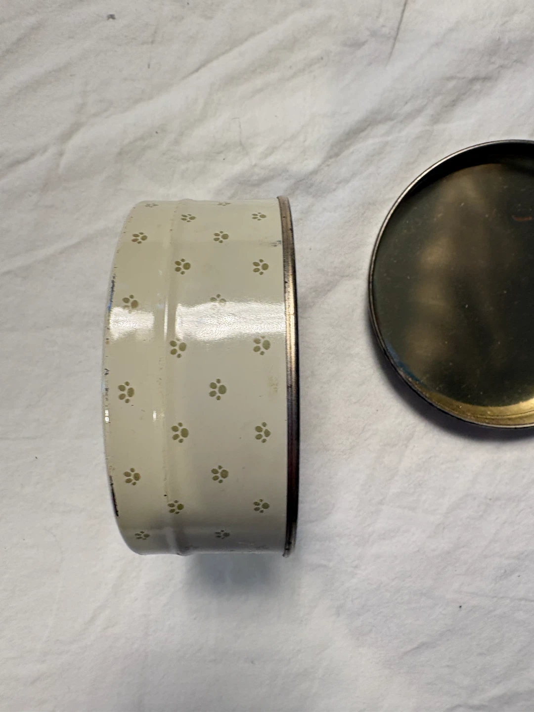 Vintage Vandor Cat Decorative Tin - photo 2