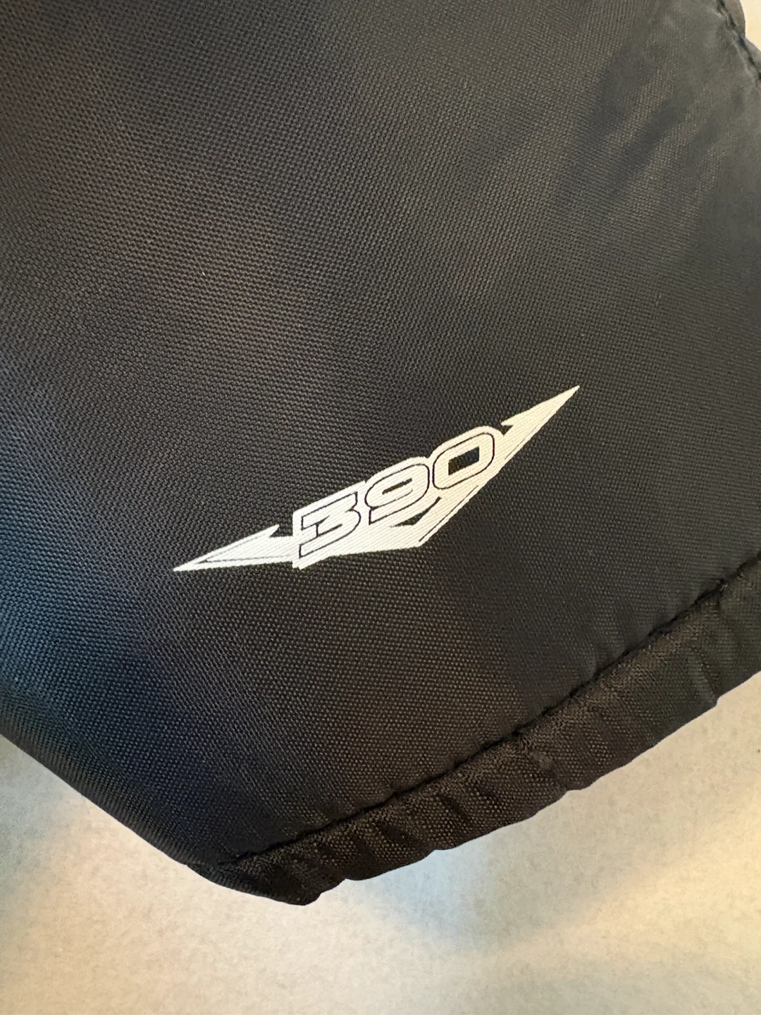 VIC 390 Youth Hockey Pants - photo 2