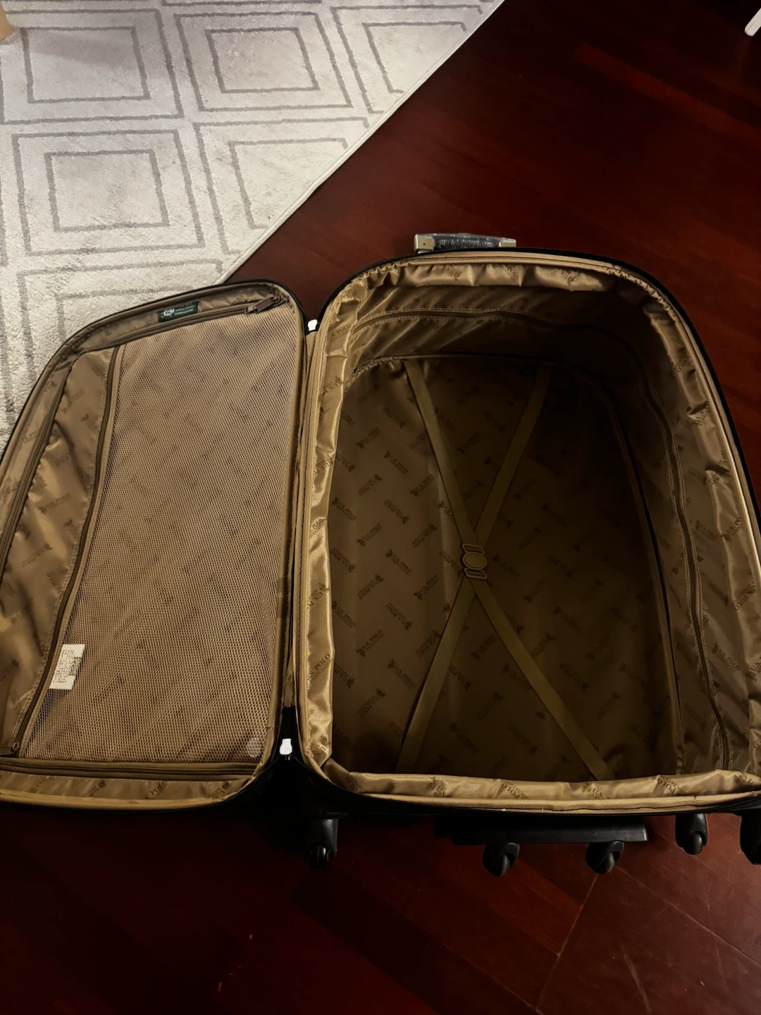 U.S. Polo Association Rolling Luggage - photo 5