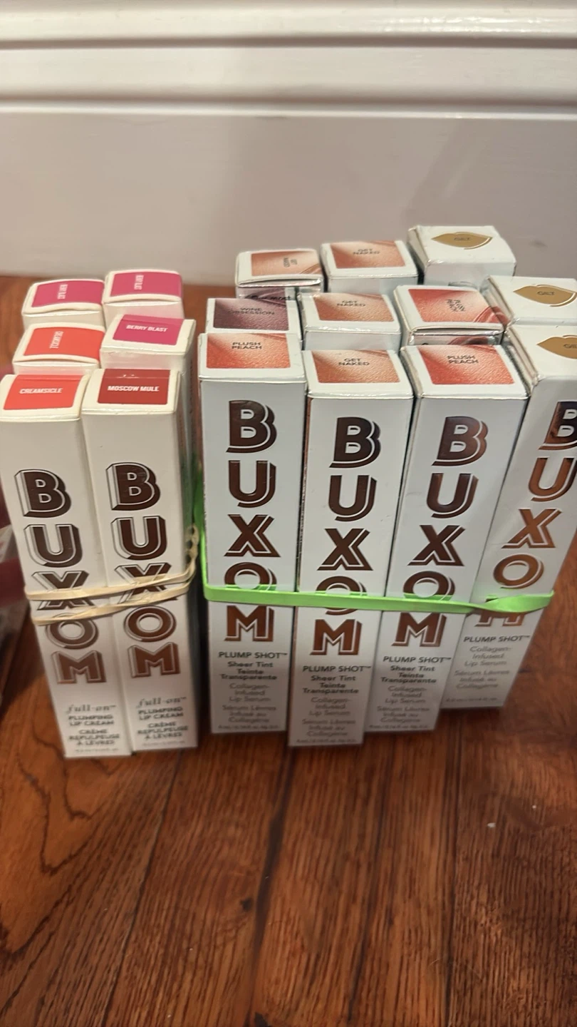 Buxom and Tarte lipgloss products.