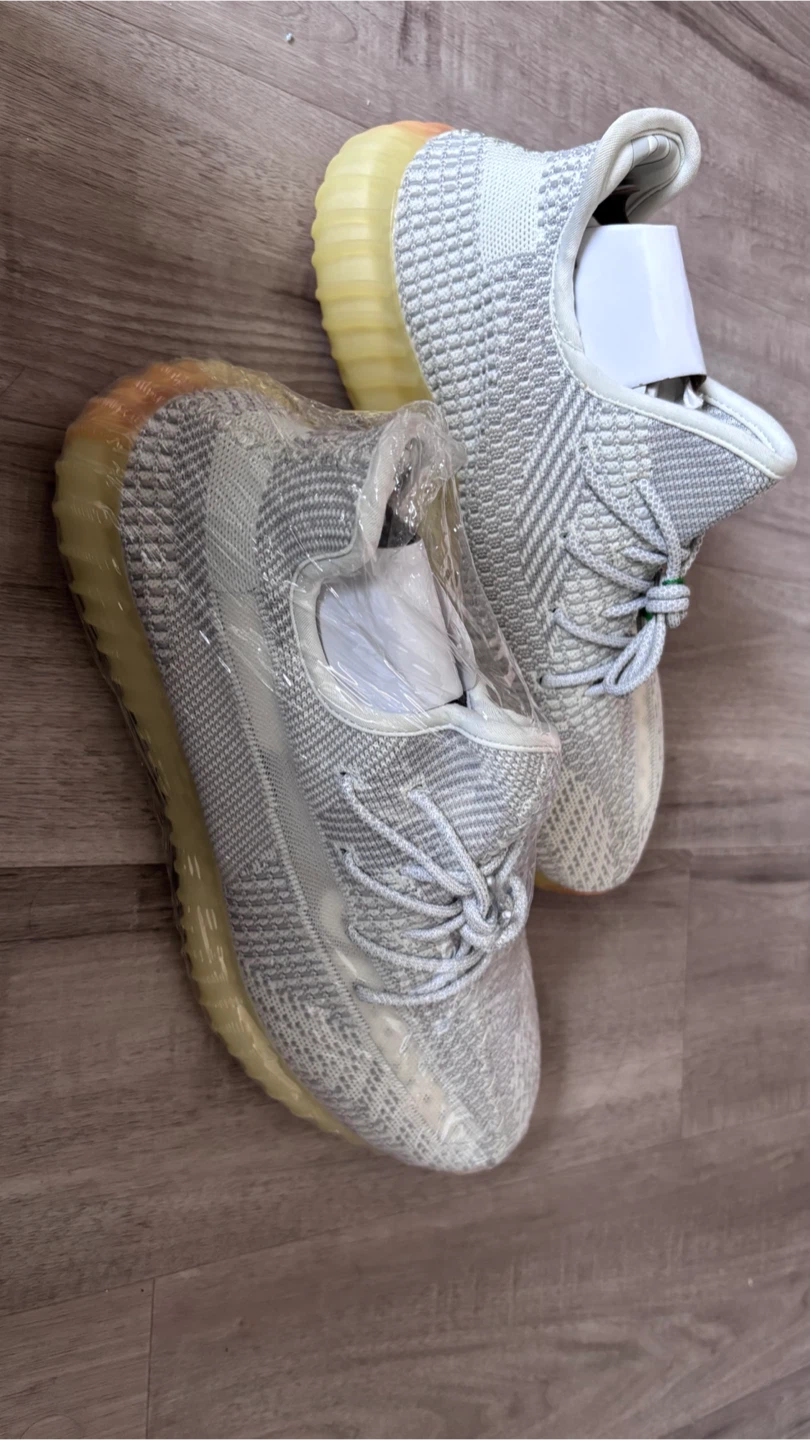 Adidas Yeezy Boost 350 V2 — Size 12.5 - photo 4