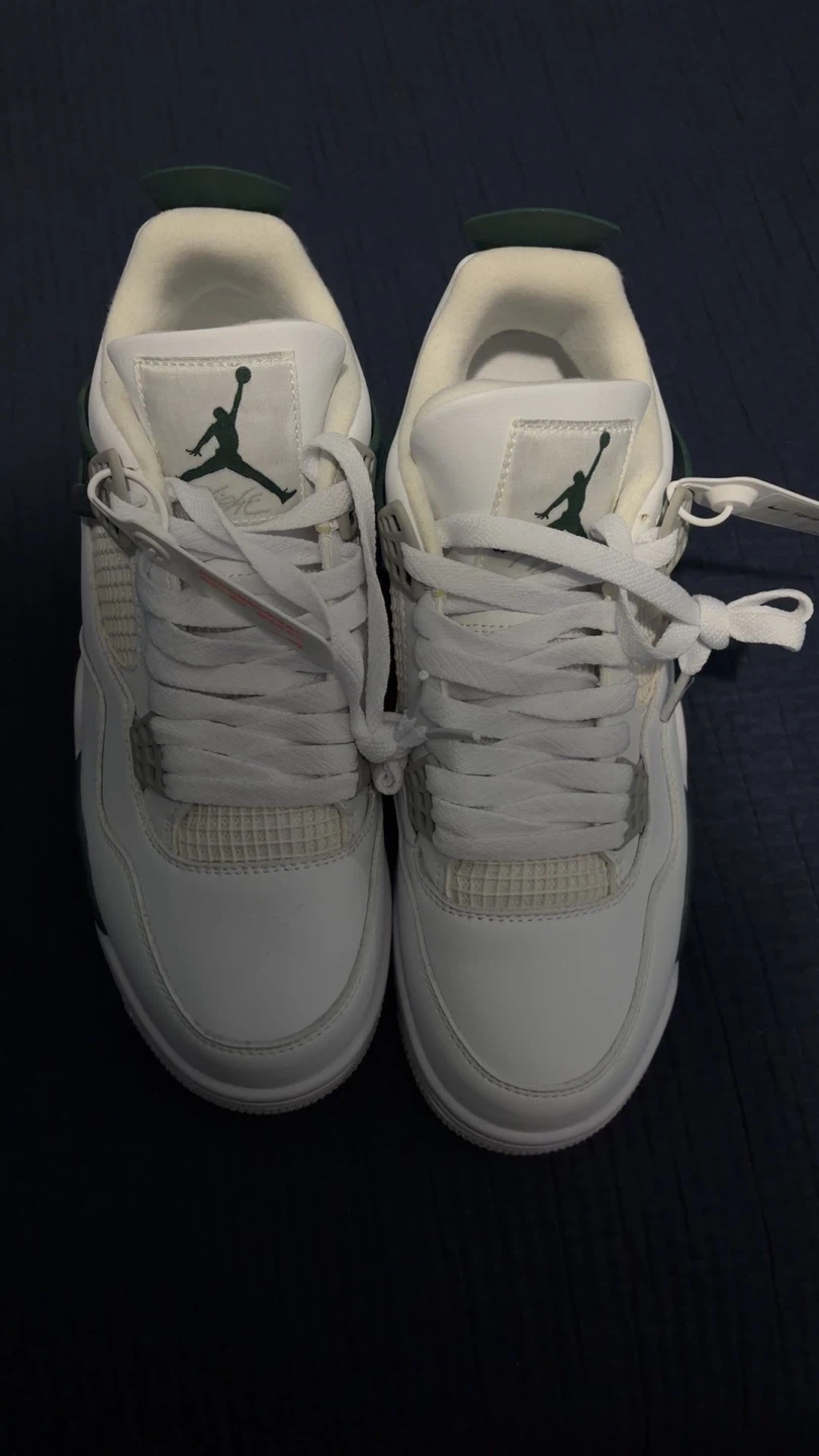 Air Jordan 4 Retro Sneakers - photo 3