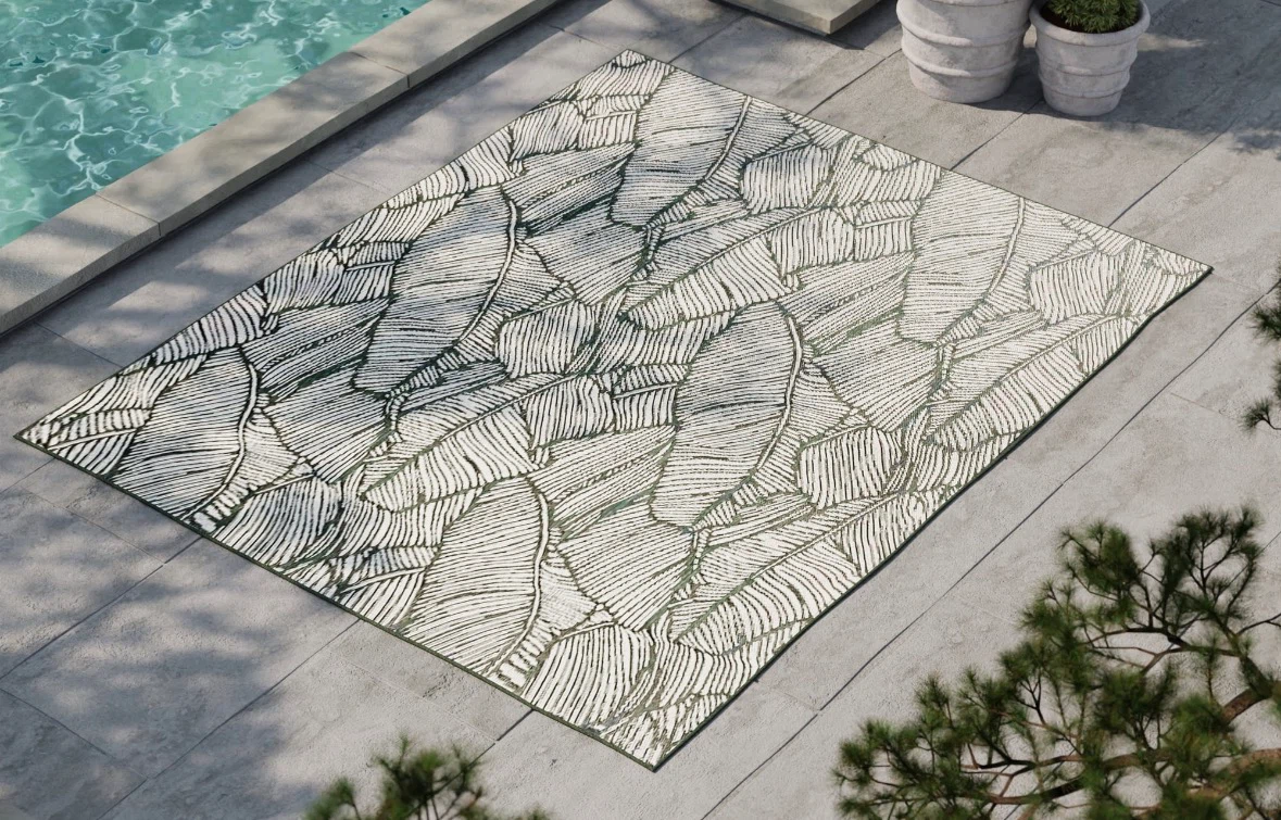 Brand New Leaf Pattern Outdoor Rug 10 x 8ft
