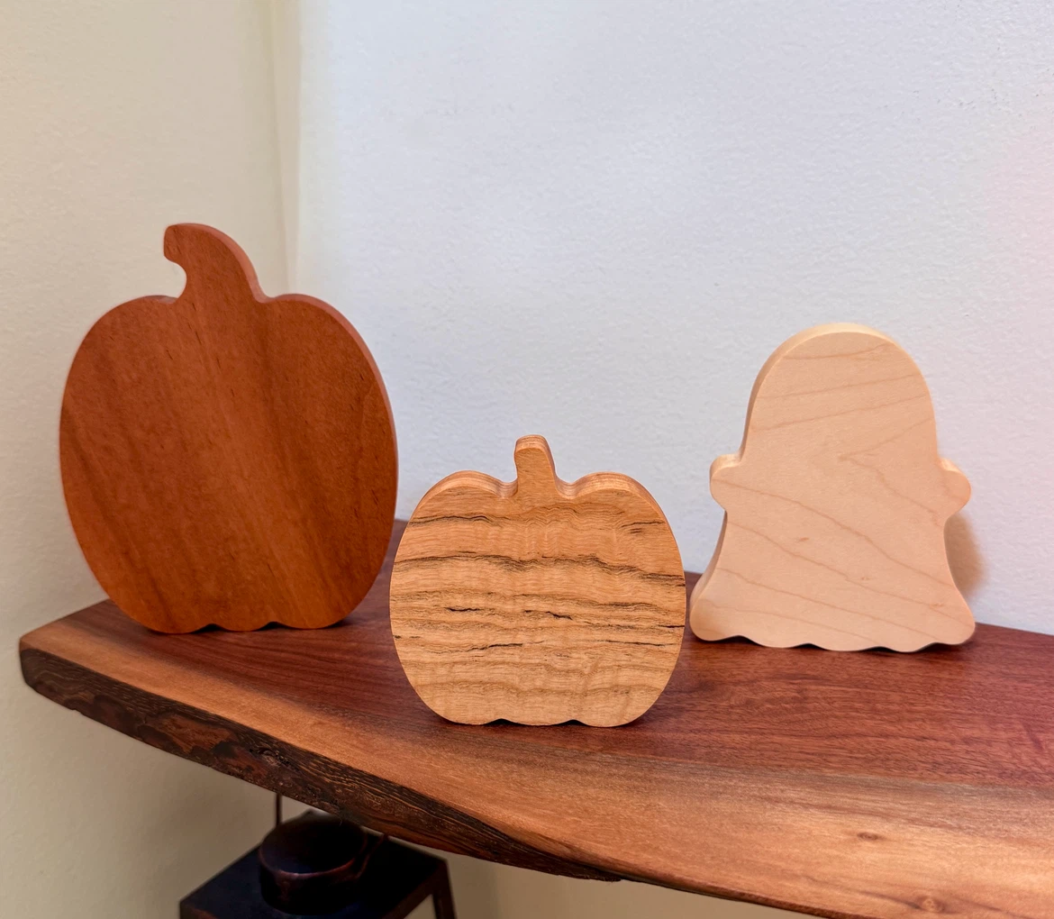 Handcrafted Hardwood Fall Decor – 3 Piece Set 🎃👻