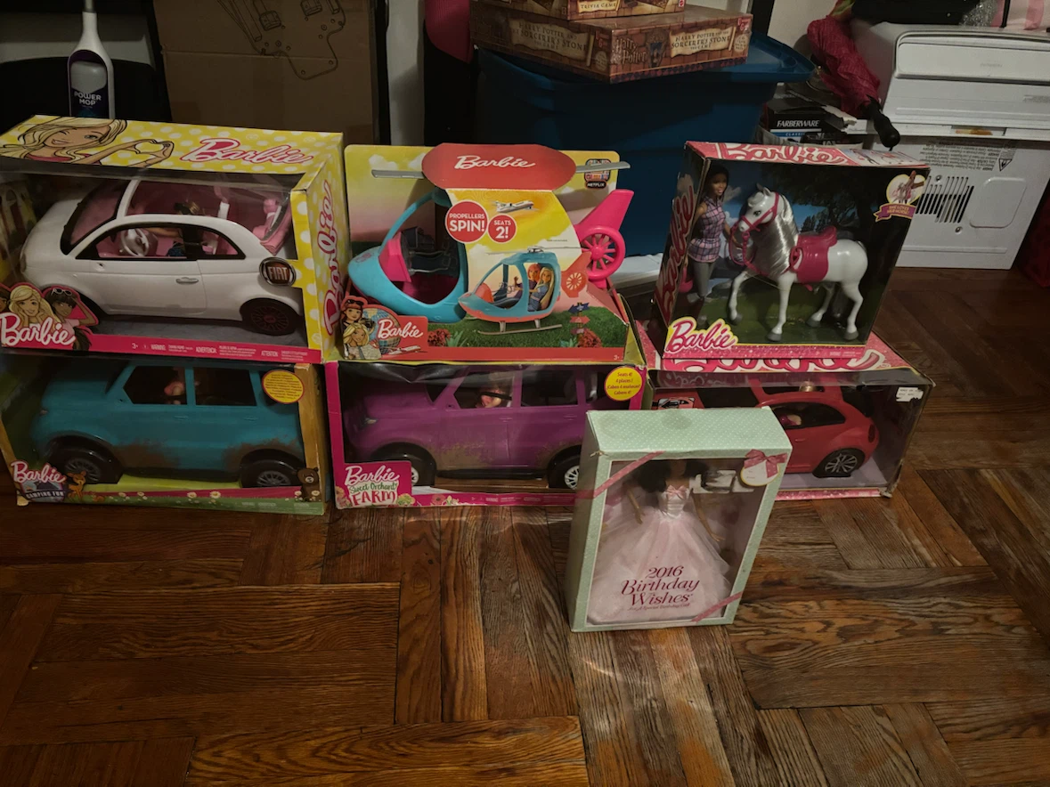 Barbie Doll and Vehicle Collection Set - photo 3