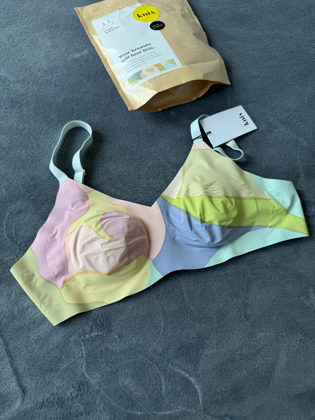 Knix Thin Strap Padded V-Neck Bra - Size 4 - photo 2