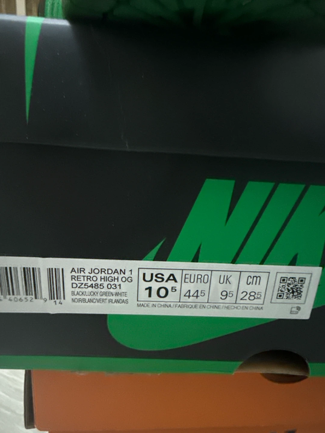 Air Jordan 1 Retro High OG Lucky Green - photo 4
