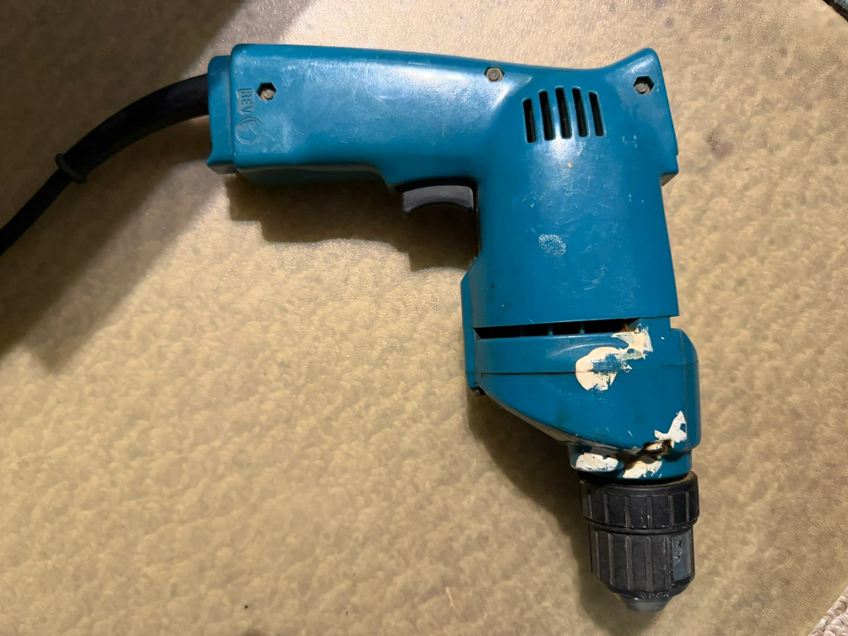 Makita Electric Drill - photo 2