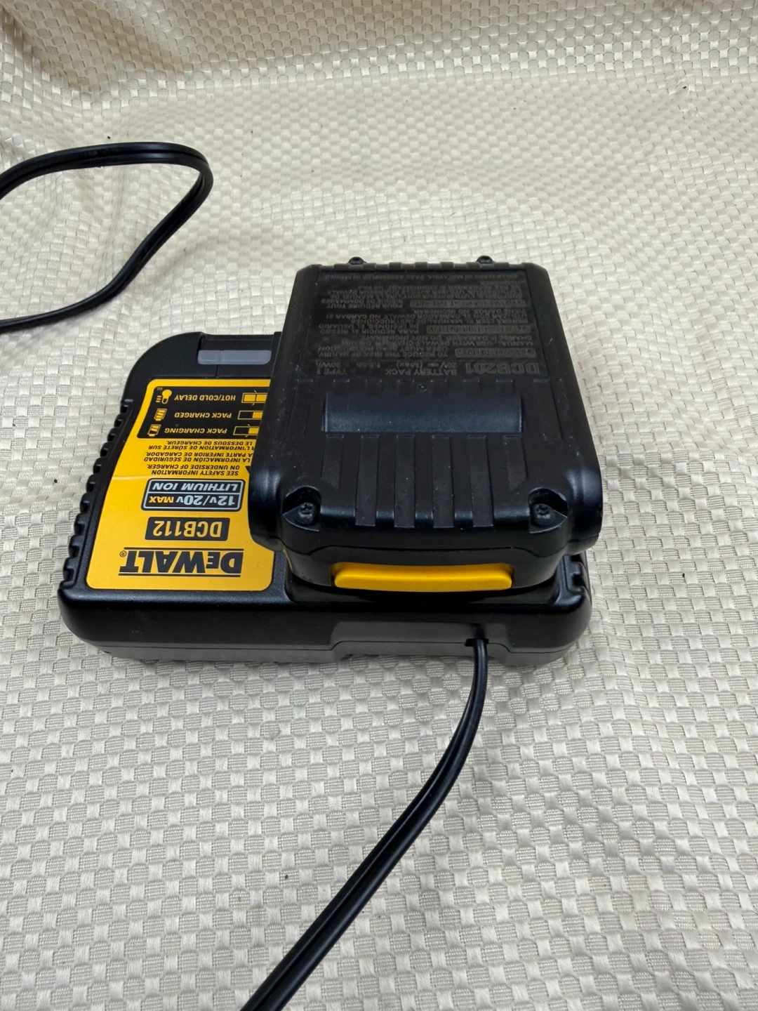 DeWalt 20V Max Battery and Charger - photo 2