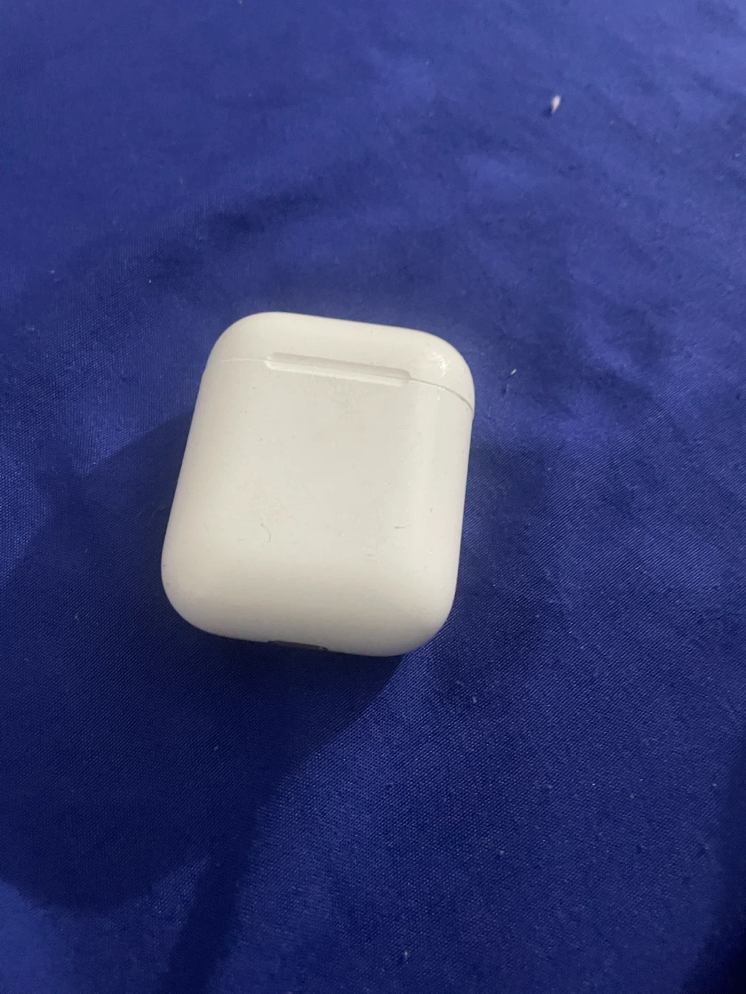 Apple AirPods with Charging Case