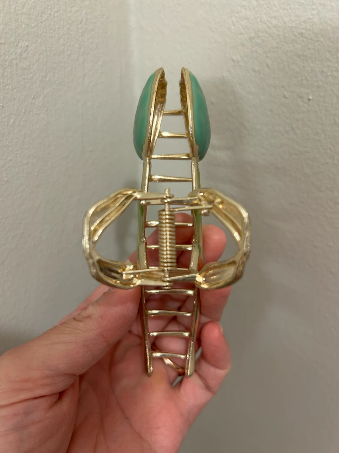 Brand New Green Tulip Hair Claw Clip / Metal Hair Catch - photo 3