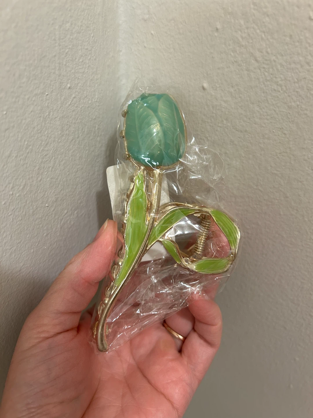 Brand New Green Tulip Hair Claw Clip / Metal Hair Catch - photo 5