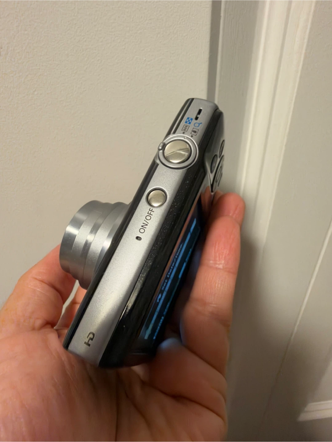 Canon PowerShot ELPH 135 Digital Camera - photo 4