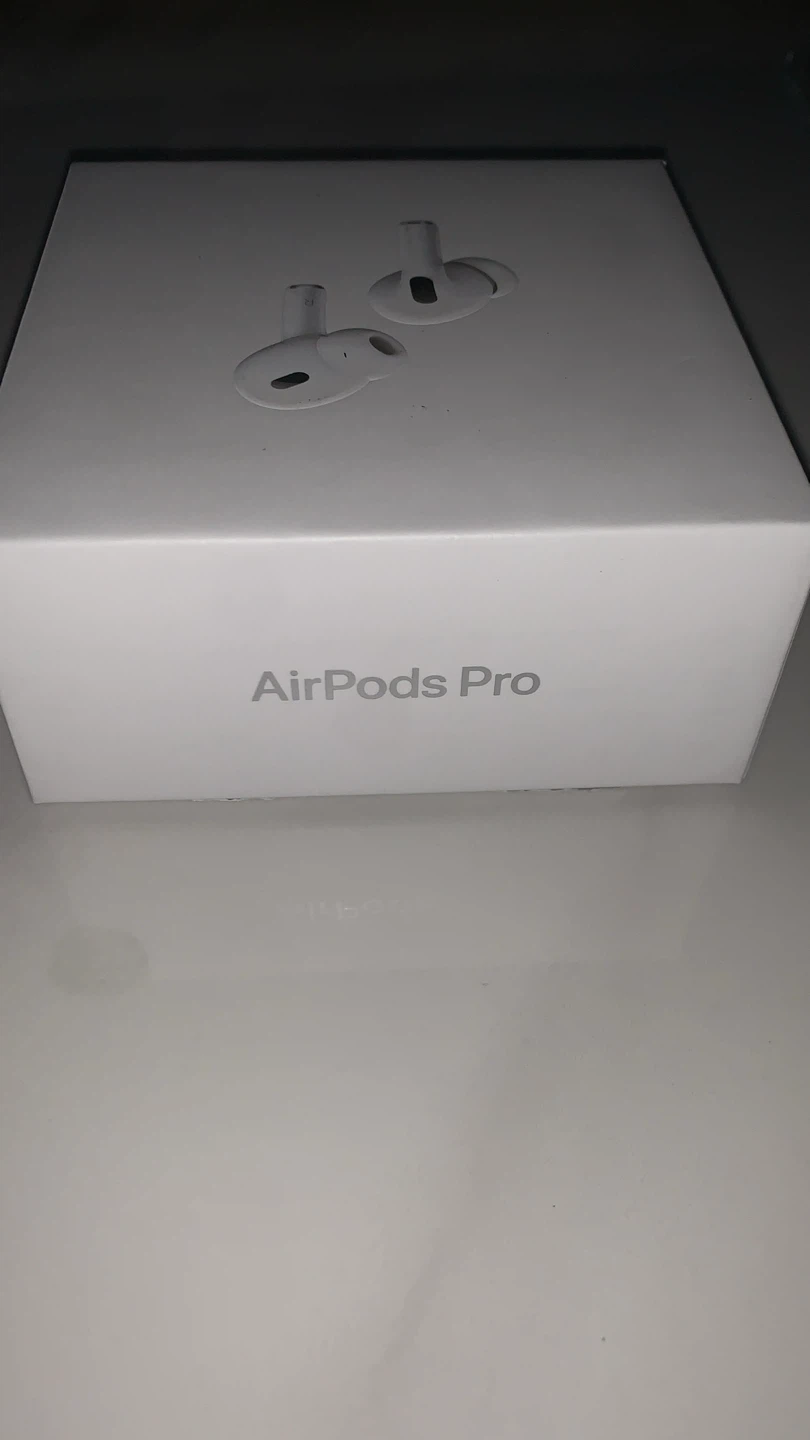 Apple AirPods Pro 2nd Generation with MagSafe Case - photo 3