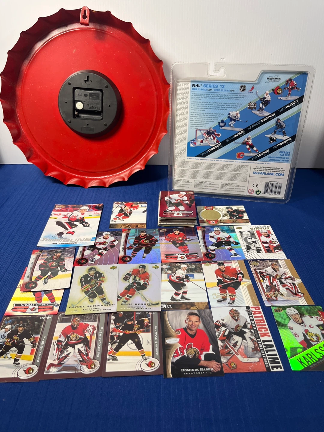 NHL Senators Fan Cave Set Sealed Figure+Free Cards & Clock - photo 5