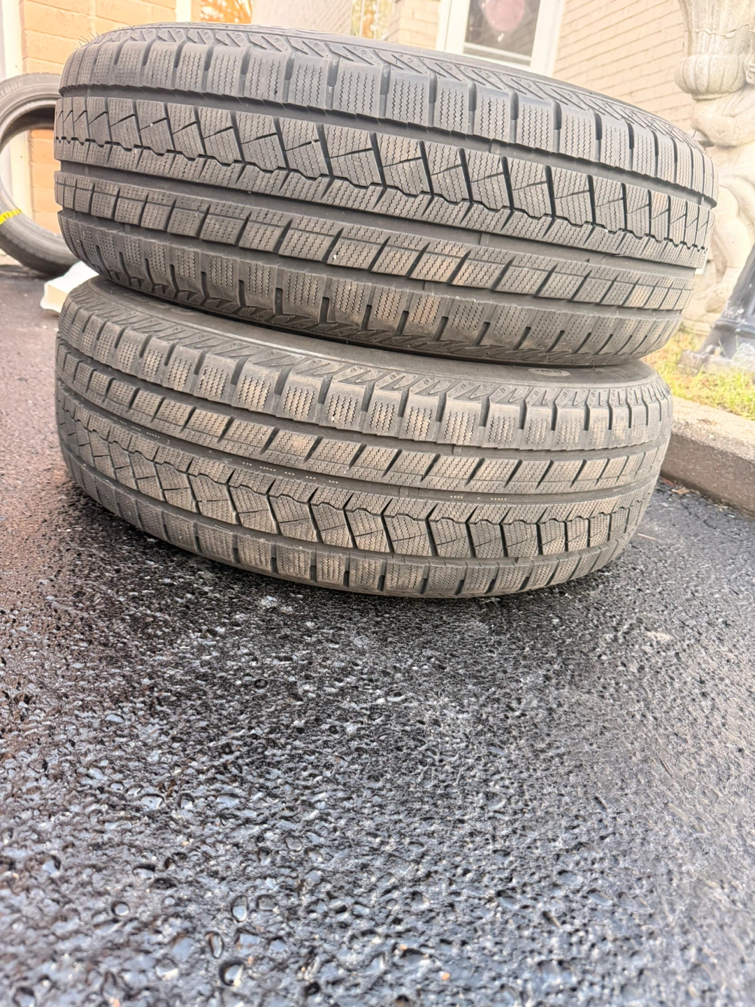 Two Grenlander Winter Tires 235/65R17 - photo 3