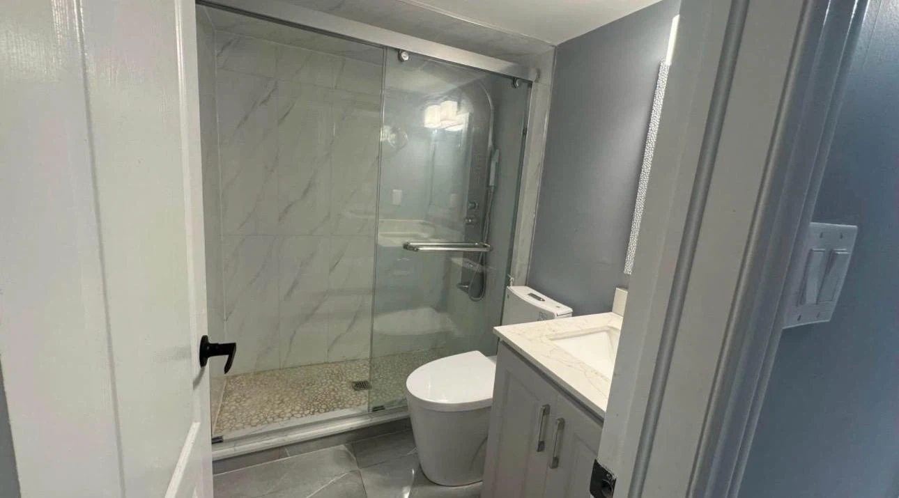 2 bedroom basement for rent - photo 5