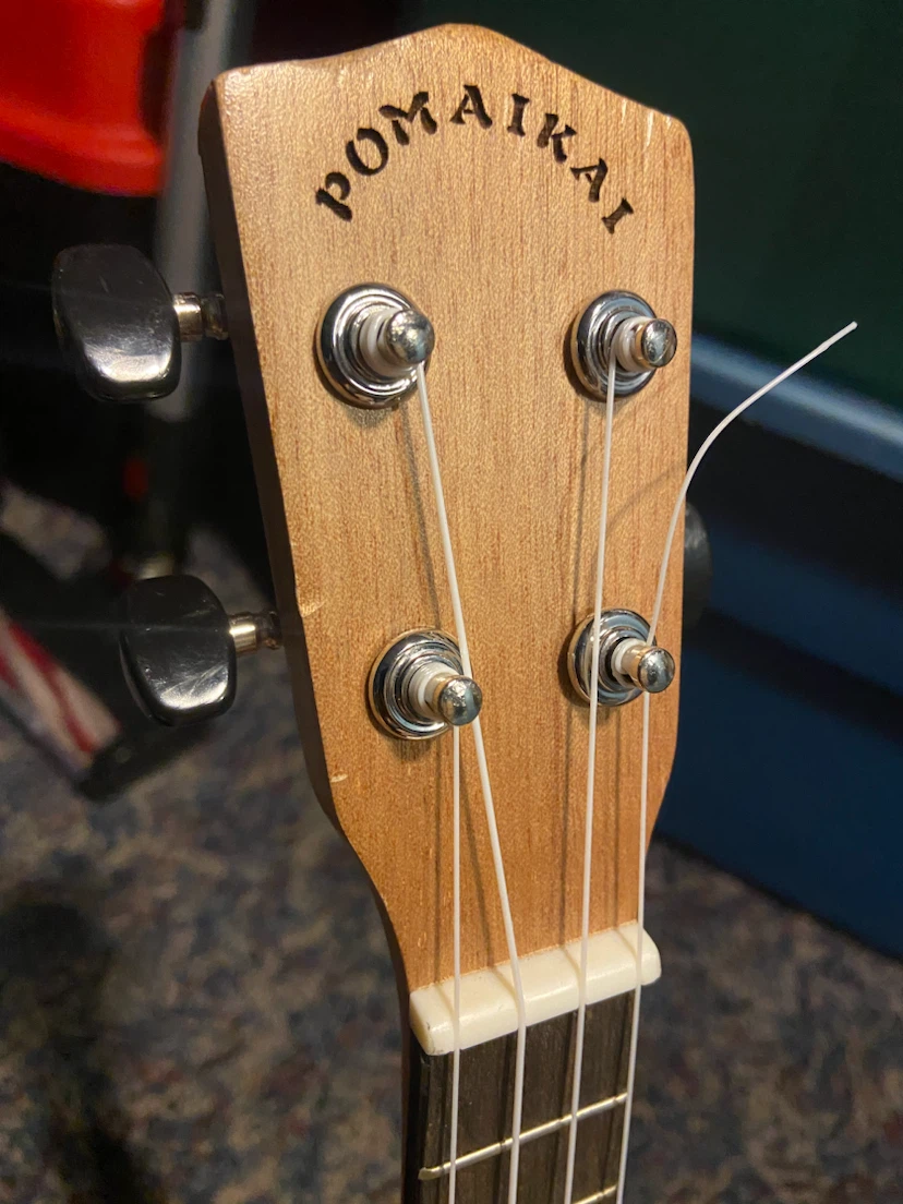 Damaged Pomaikai Ukulele with Case - photo 5