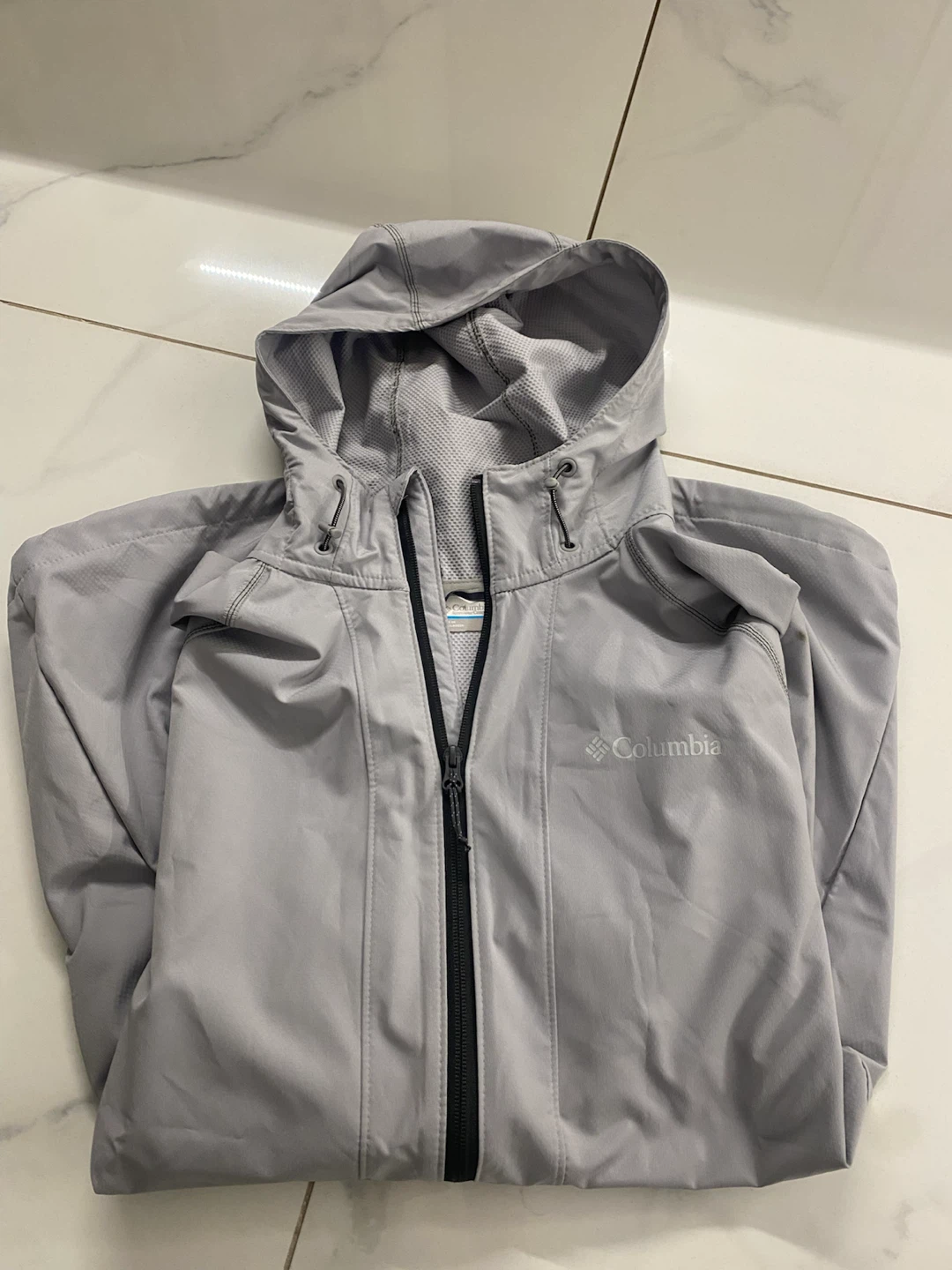 Columbia men’s Hooded Jacket