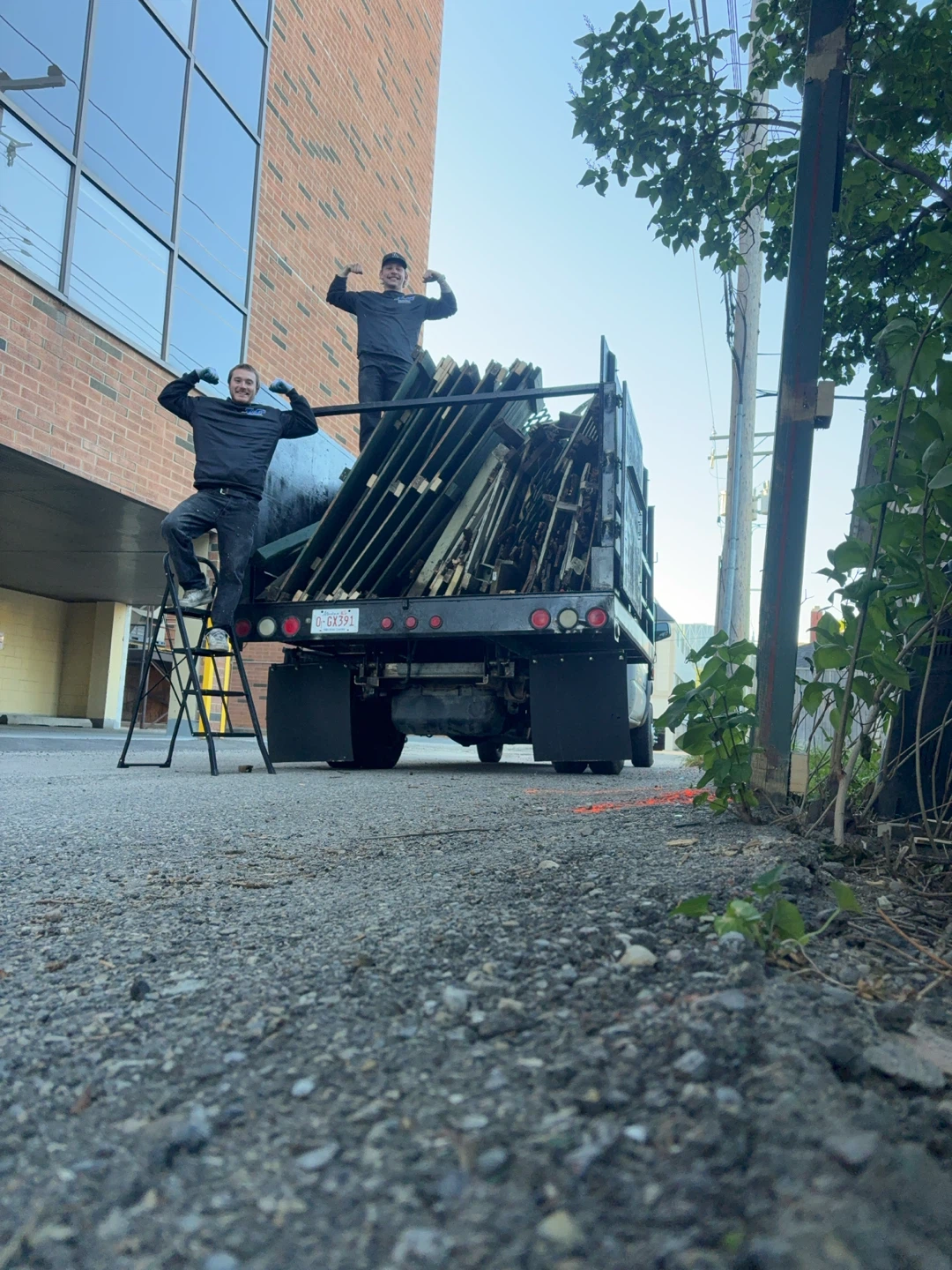 Moving and junk removal service - photo 4