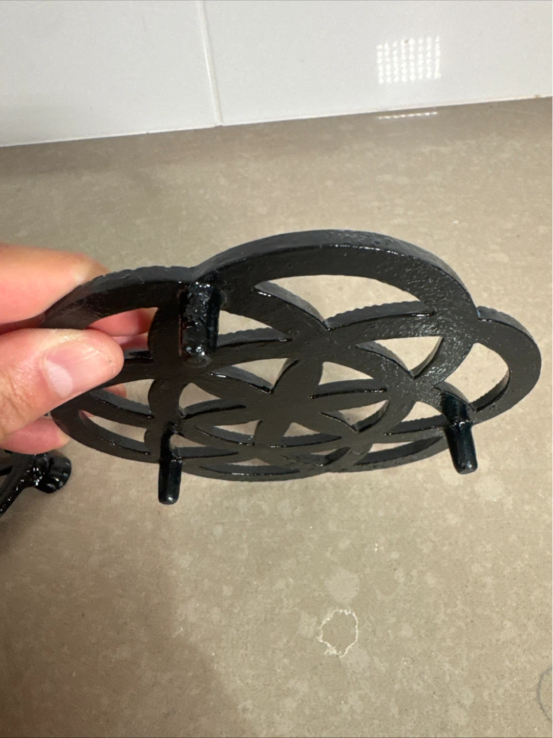 Set of 2 Decorative Cast Iron Trivets - photo 3