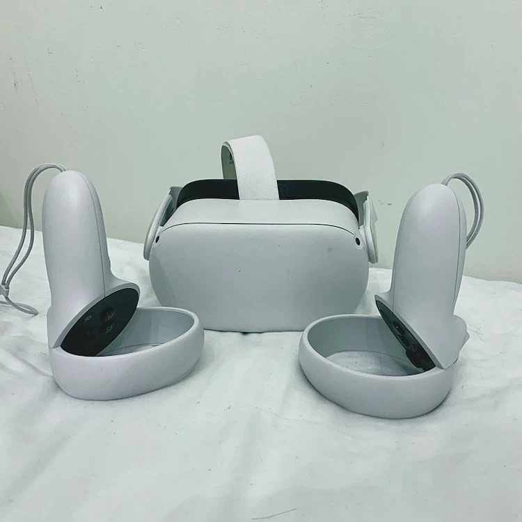 Meta Quest 2 VR Headset with Controllers - photo 4