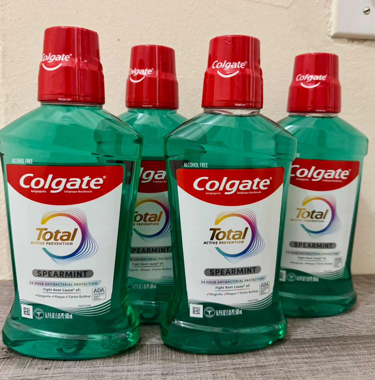 body wash, mouthwash, toothpaste - photo 3